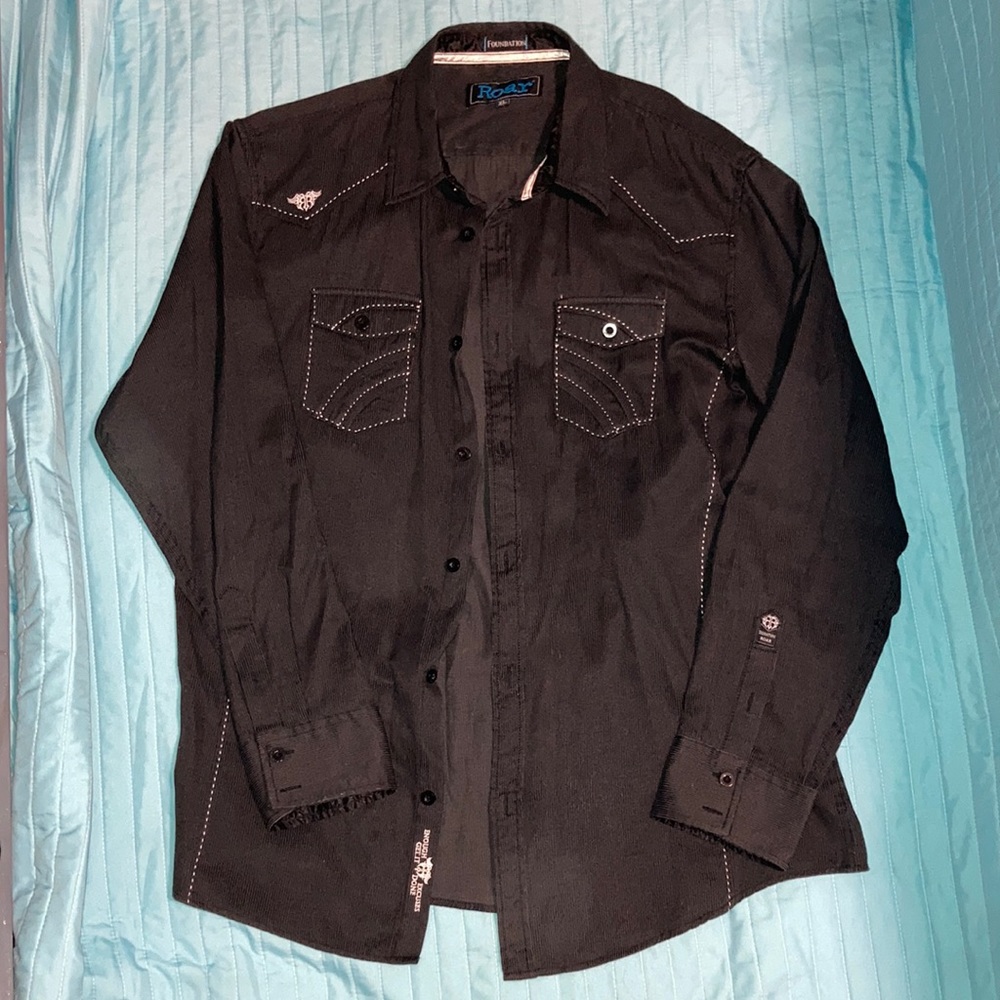 Roar Foundation Men’s XL shirt